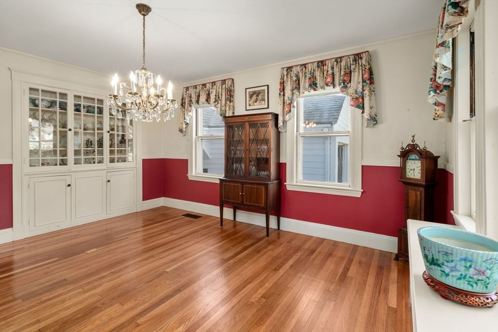 7 Grantland Rd Wellesley — Photo 8 of 35
