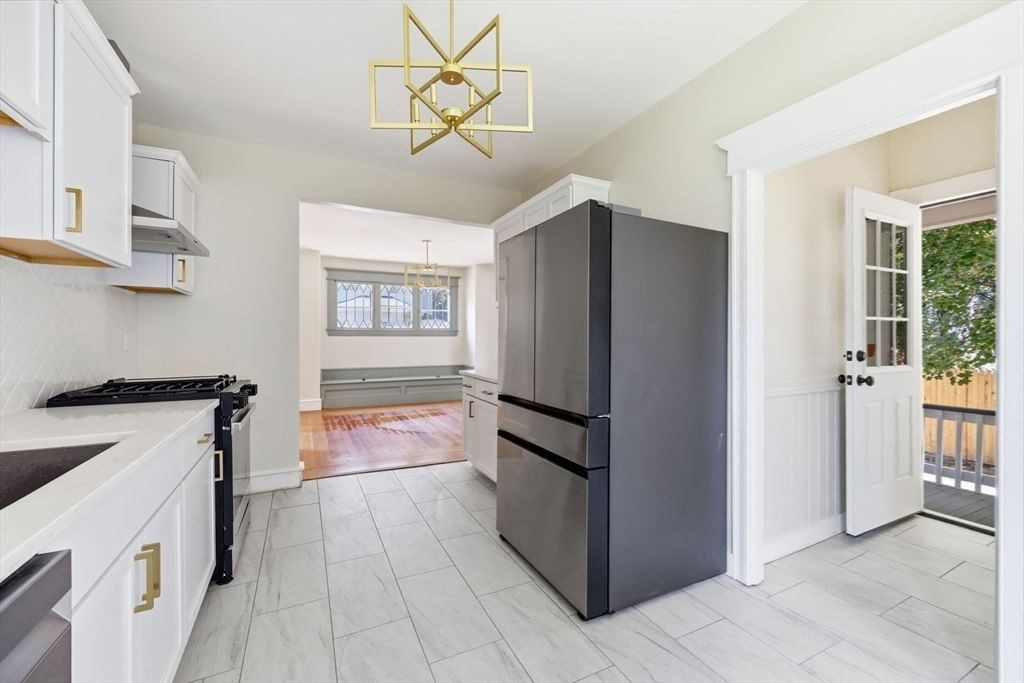24 Washington Ave Holyoke — Photo 19 of 41