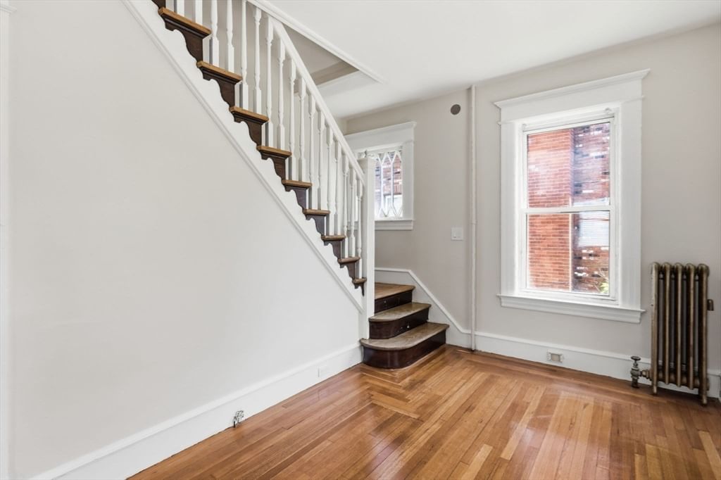 24 Washington Ave Holyoke — Photo 22 of 41
