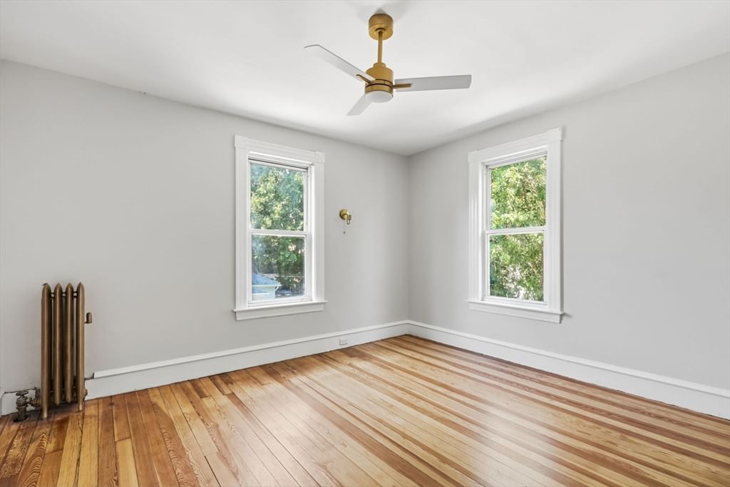 24 Washington Ave Holyoke — Photo 23 of 41