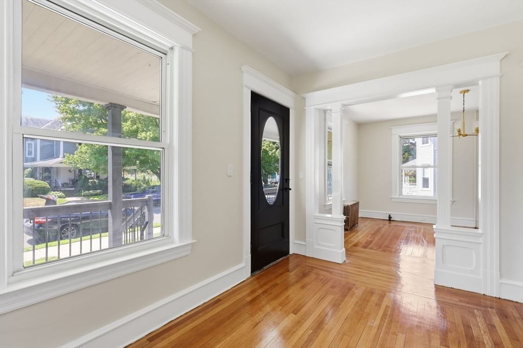 24 Washington Ave Holyoke — Photo 7 of 41