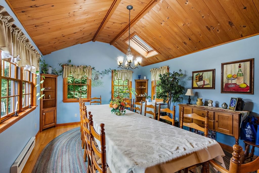 421 Oakhill Avenue Attleboro — Photo 26 of 42