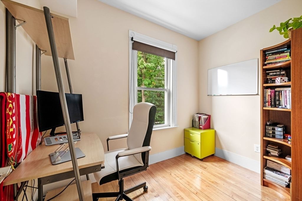 33 Plainfield St #2 Boston — Photo 21 of 33