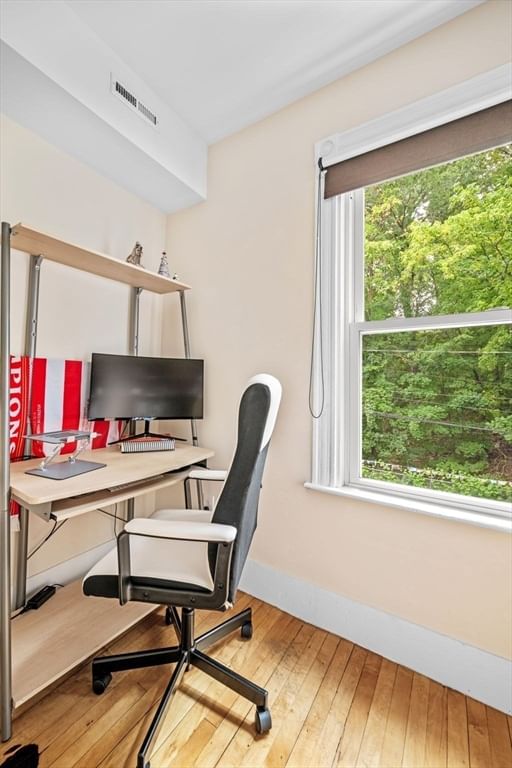 33 Plainfield St #2 Boston — Photo 22 of 33