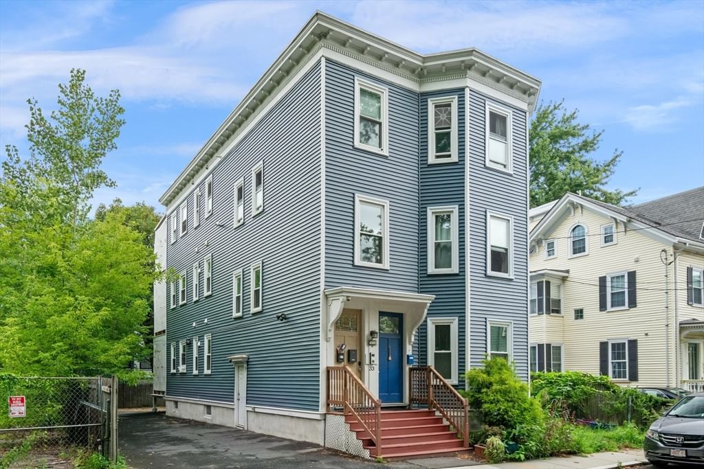 33 Plainfield St #2 Boston — Photo 25 of 33