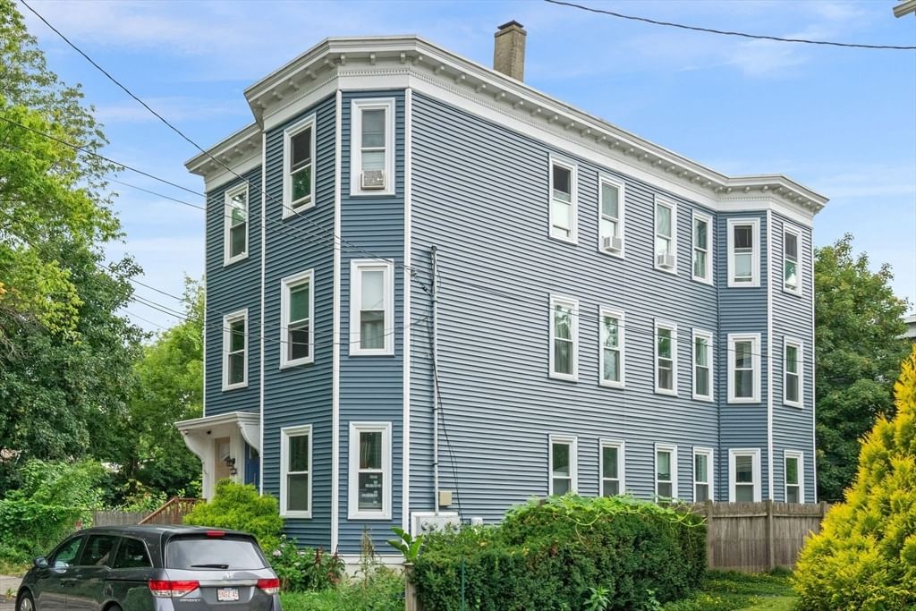 33 Plainfield St #2 Boston — Photo 29 of 33
