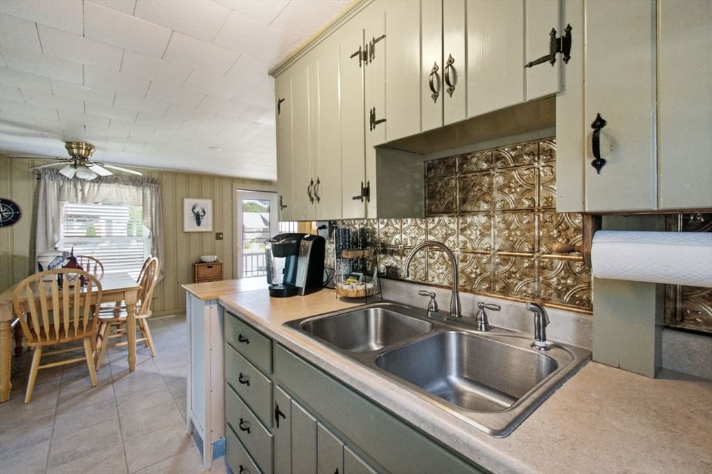 57 Wilfin Rd Yarmouth — Photo 9 of 39