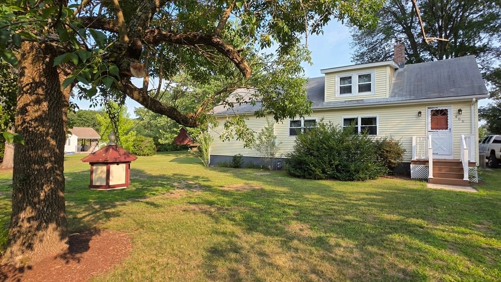 466 Highland Attleboro — Photo 2 of 20