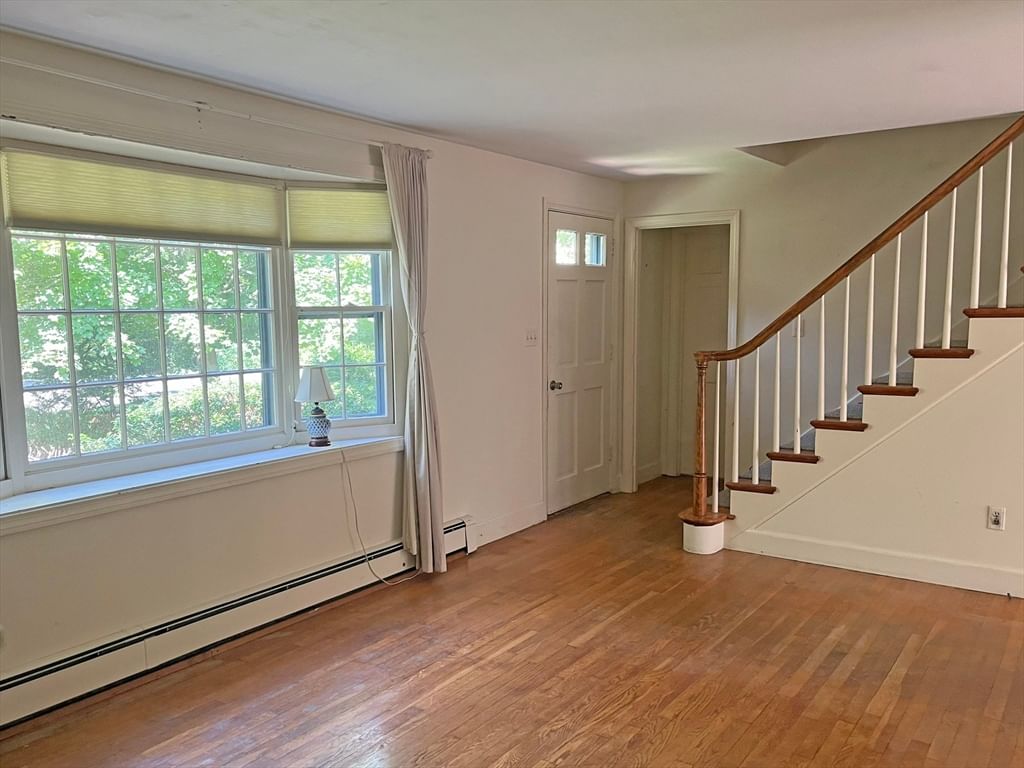 7 Tupola Ln Mattapoisett — Photo 11 of 27