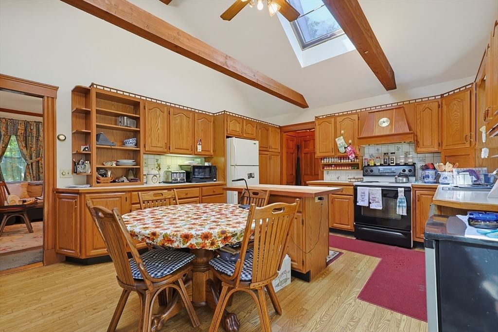 35 Wilson St Norwood — Photo 9 of 41