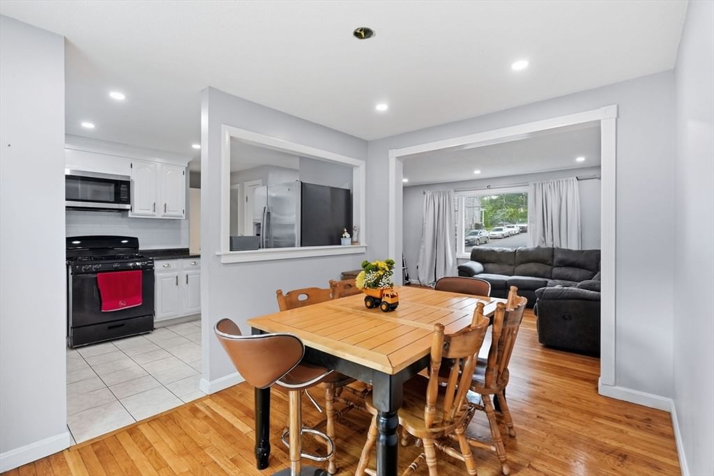 5 Glen St Framingham — Photo 13 of 41