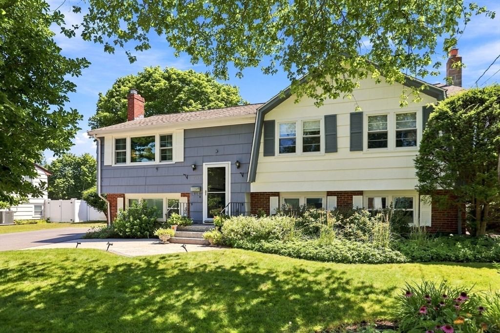 214 Rogers Drive Stoughton — Photo 31 of 42