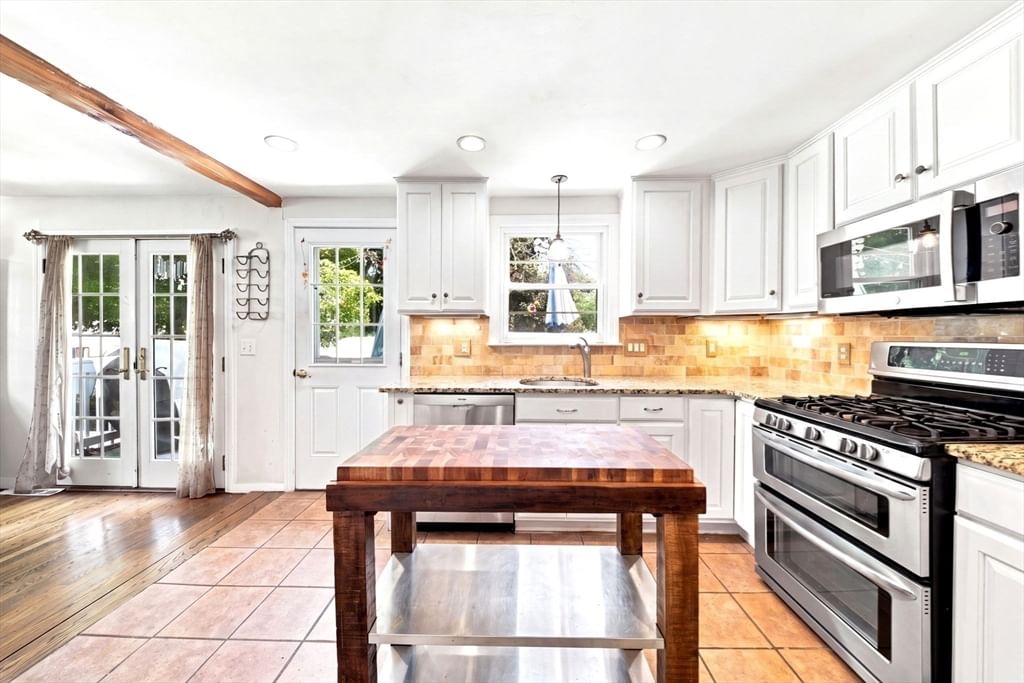 214 Rogers Drive Stoughton — Photo 8 of 42