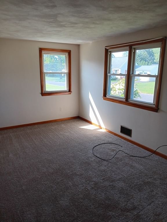 74 Taft Street Agawam — Photo 7 of 10