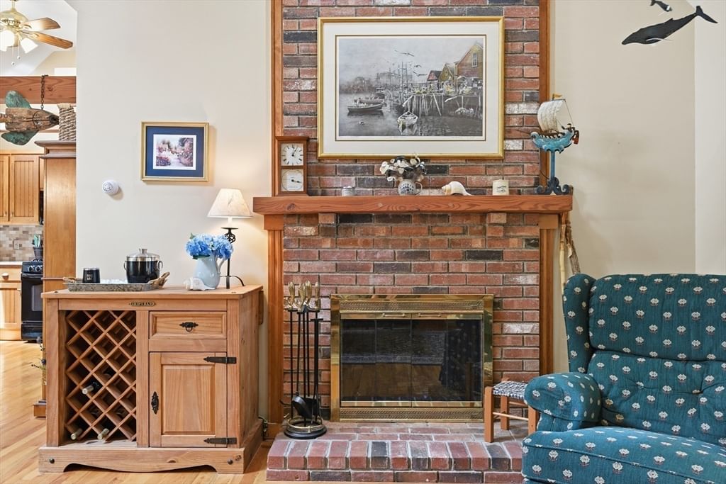 65 Pilgrims Path Eastham — Photo 10 of 42