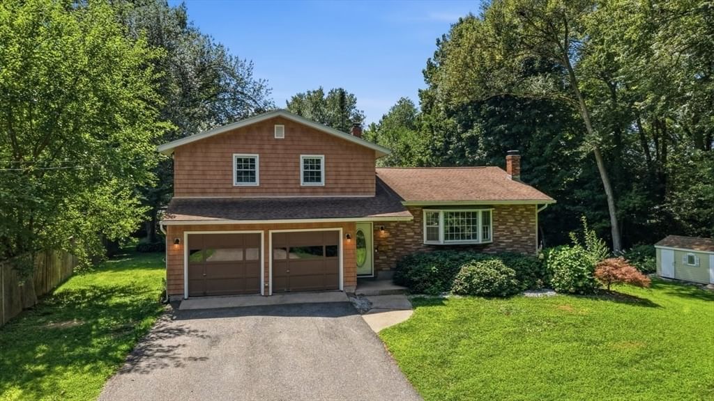 1 Corey St Agawam — Photo 2 of 42