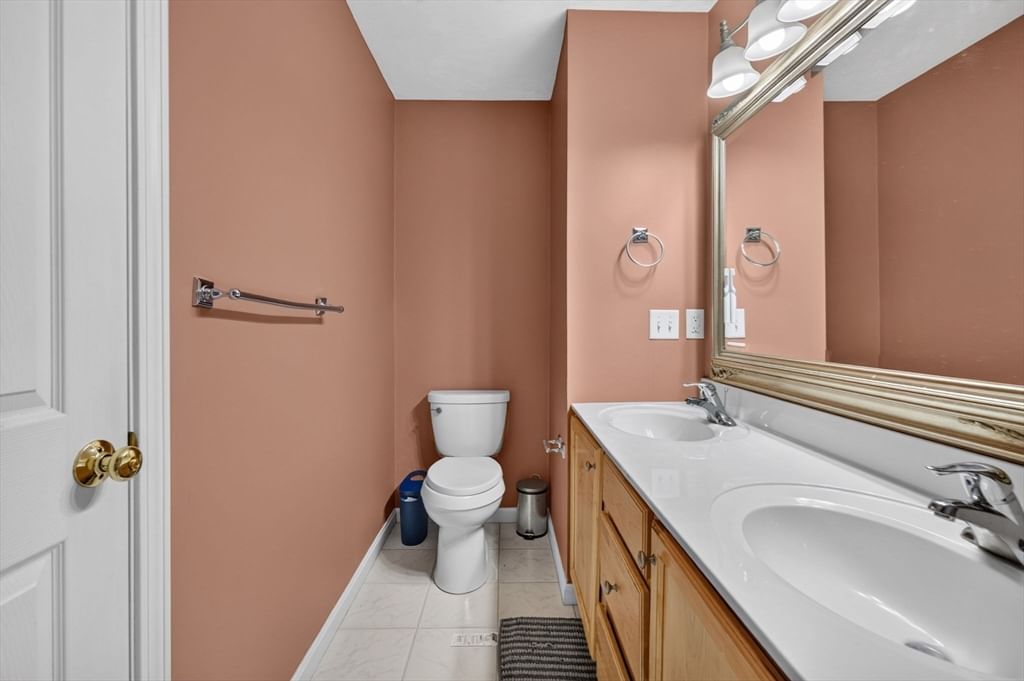1 Tanglewood Park Dr #1, Haverhill, MA 01830 photo 5
