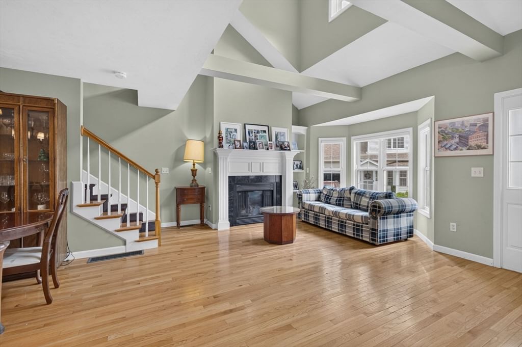 1 Tanglewood Park Dr #1 Haverhill — Photo 5 of 36