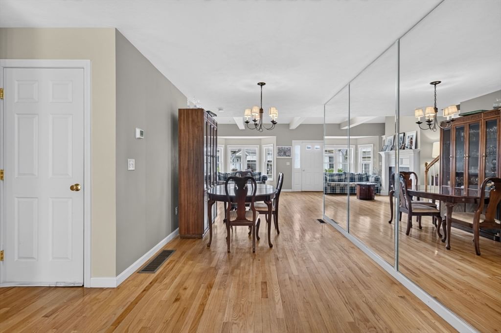 1 Tanglewood Park Dr #1 Haverhill — Photo 8 of 36
