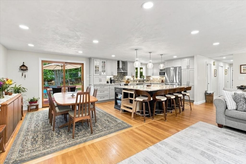 76 Westover Pkwy Norwood — Photo 10 of 35