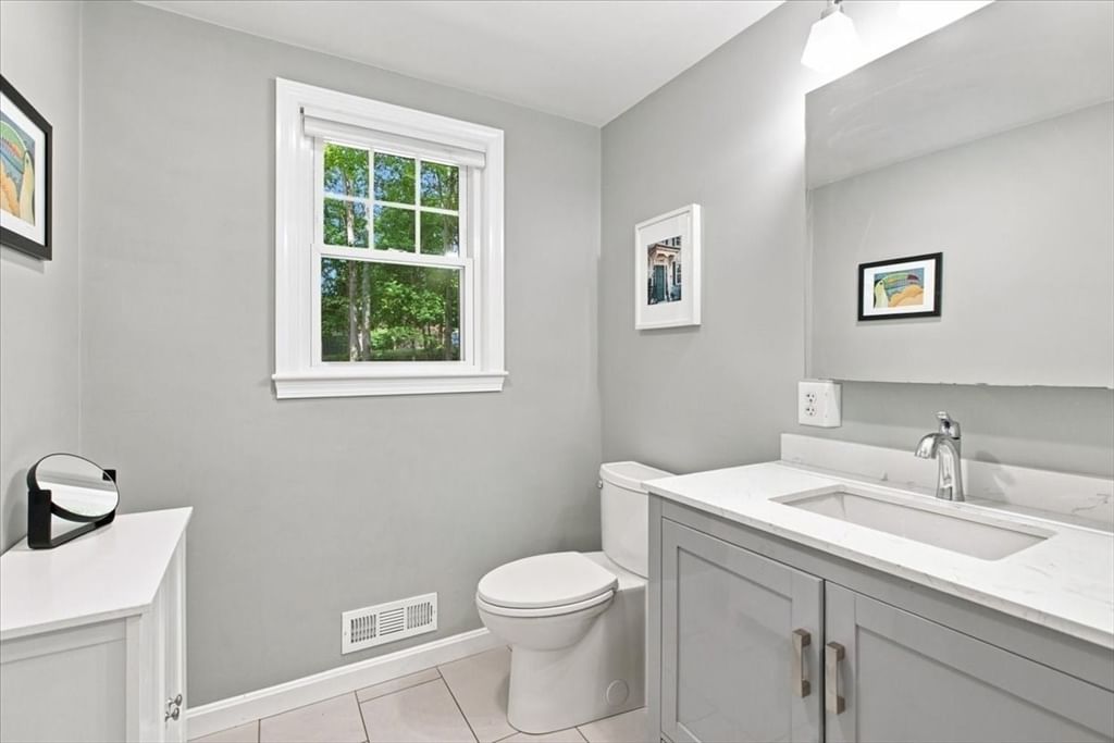 76 Westover Pkwy Norwood — Photo 15 of 35