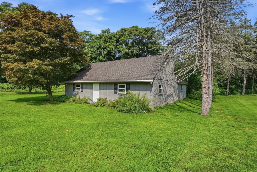 193 Meadow Street Agawam — Photo 38 of 42