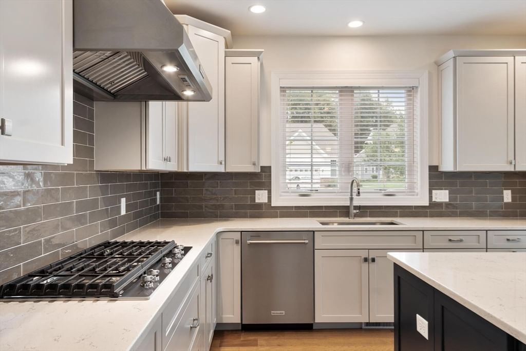 2 Phoebe St #2 Methuen — Photo 13 of 40