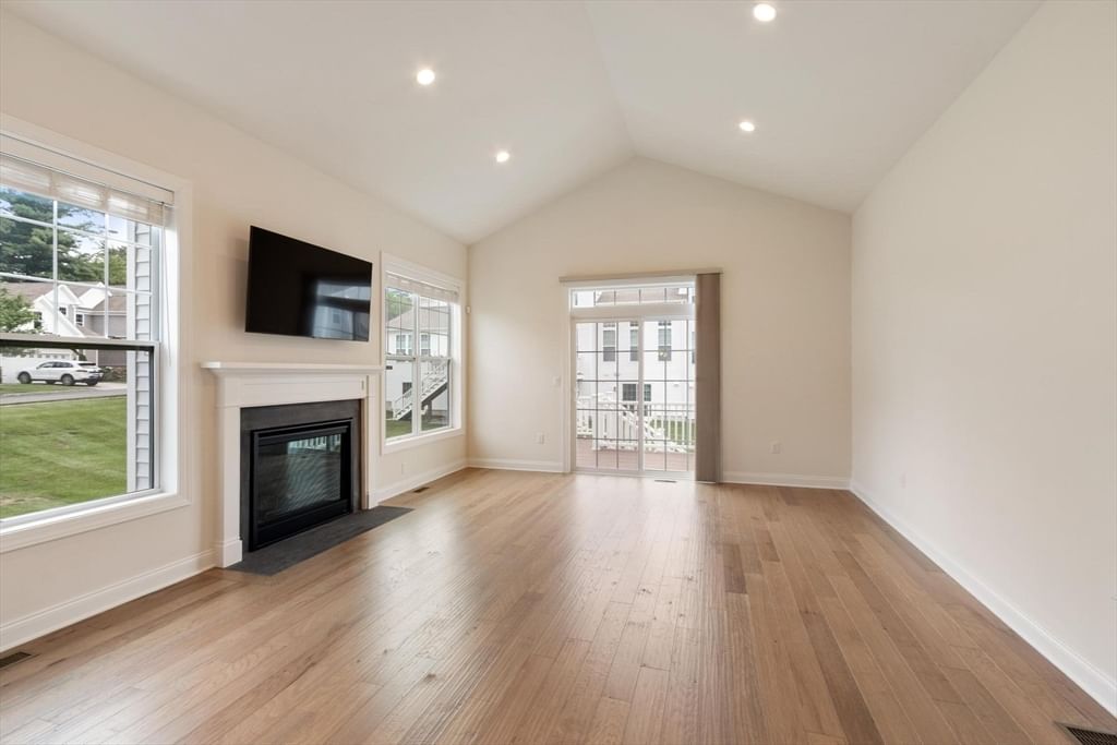 2 Phoebe St #2 Methuen — Photo 14 of 40