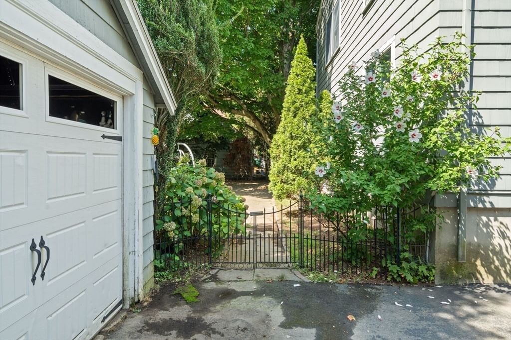 24 Holland St Needham — Photo 28 of 36
