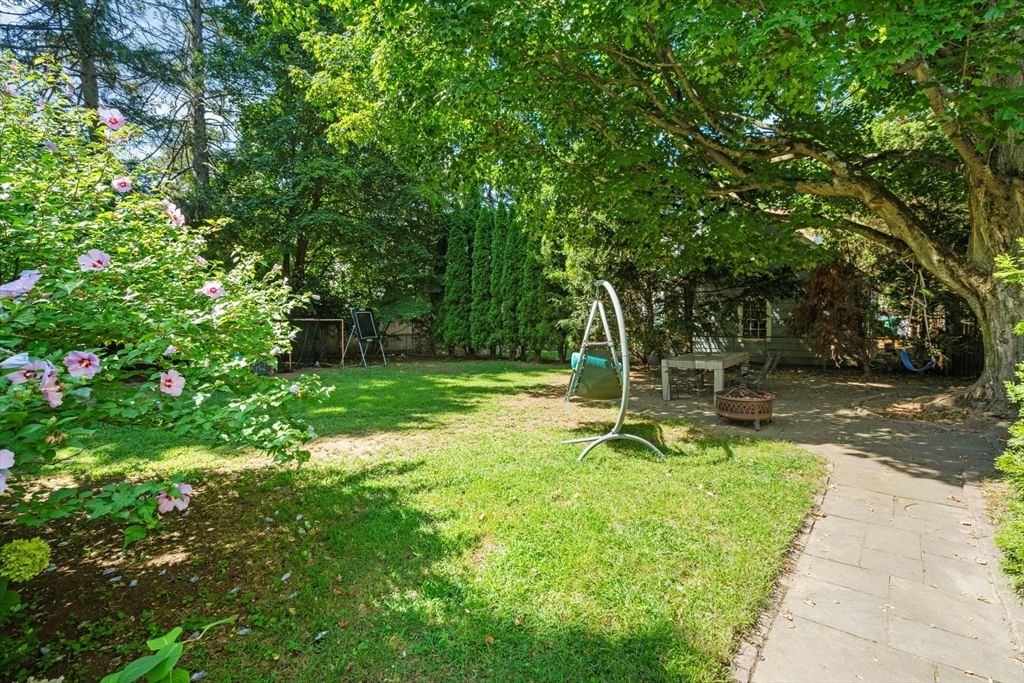 24 Holland St Needham — Photo 31 of 36