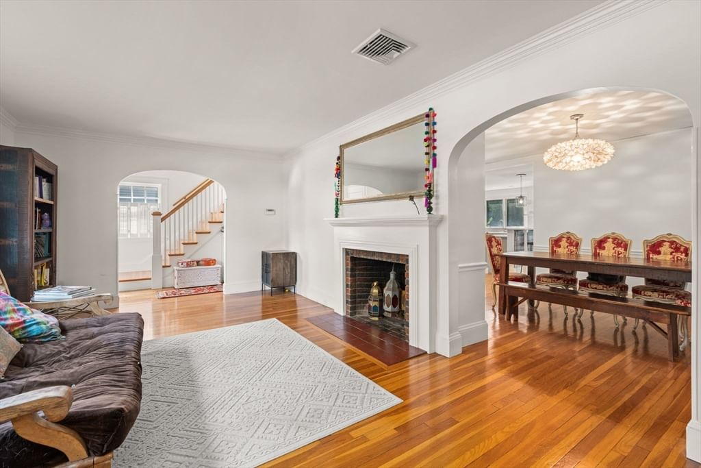 24 Holland St Needham — Photo 4 of 36