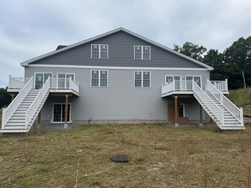 11 Pond St #11 Lunenburg — Photo 2 of 2