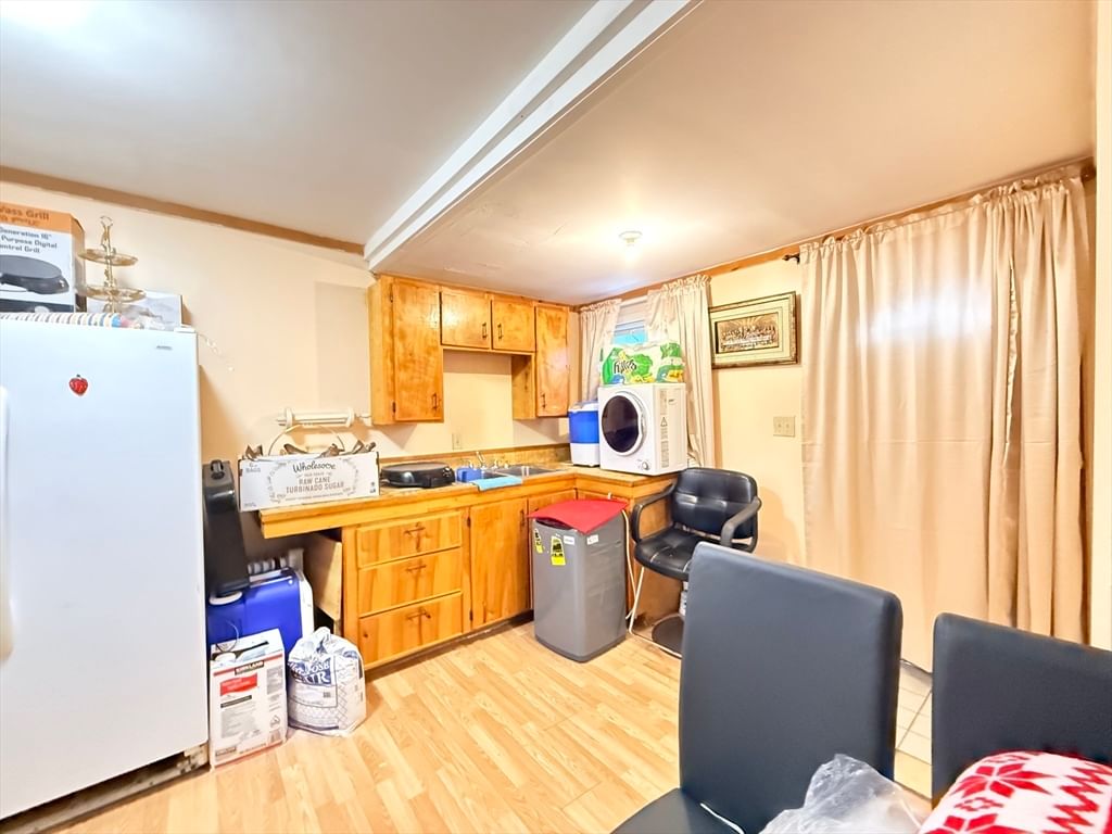 145 Hancock St Springfield — Photo 17 of 22