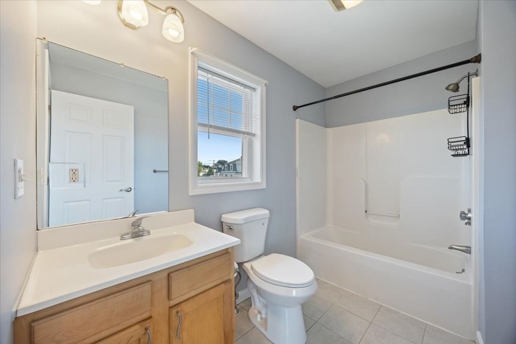 122 Locust St. #4 Haverhill — Photo 20 of 28