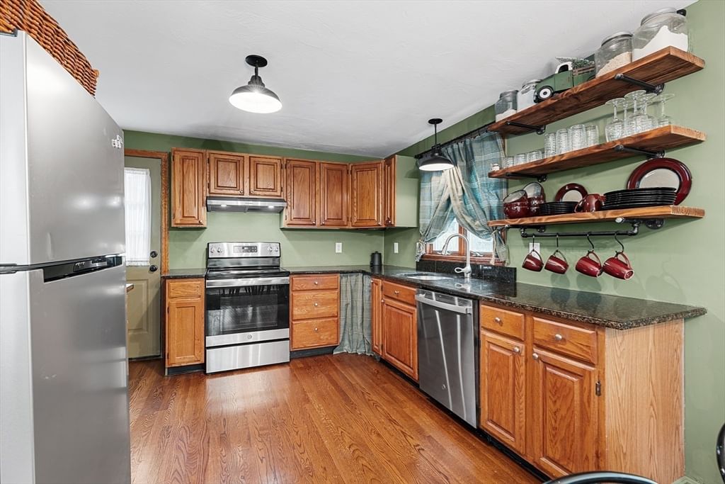 10 Marion Way Pembroke — Photo 9 of 32