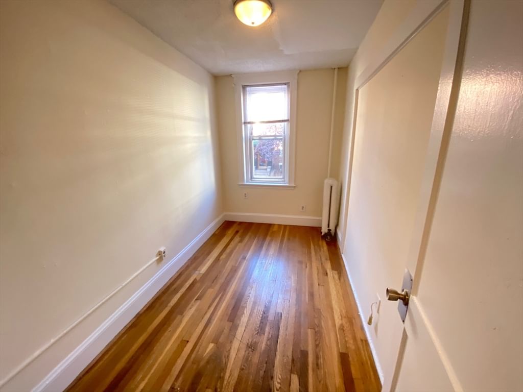 5 Barrow Street #2A Boston — Photo 2 of 6