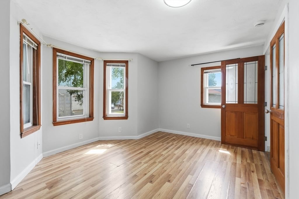 216 Crest Ave Revere — Photo 12 of 31