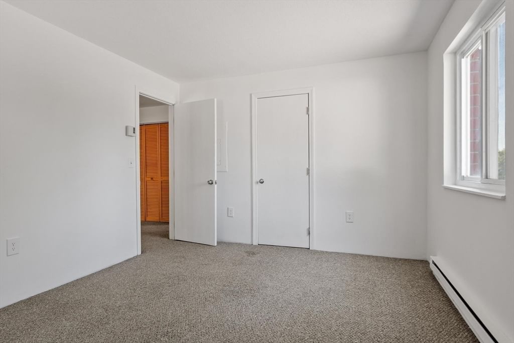 56 Edgeworth #16 Worcester — Photo 18 of 26