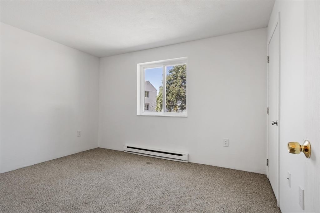 56 Edgeworth #16 Worcester — Photo 20 of 26