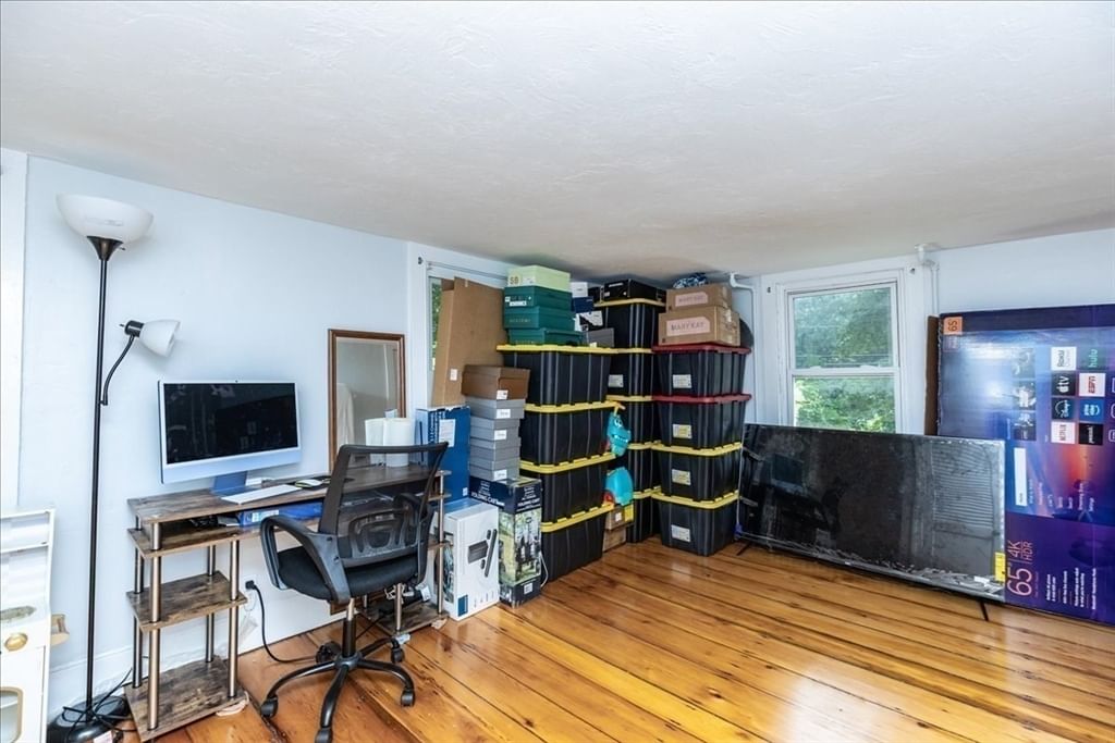 946 Bay Rd. #2 Hamilton — Photo 20 of 24