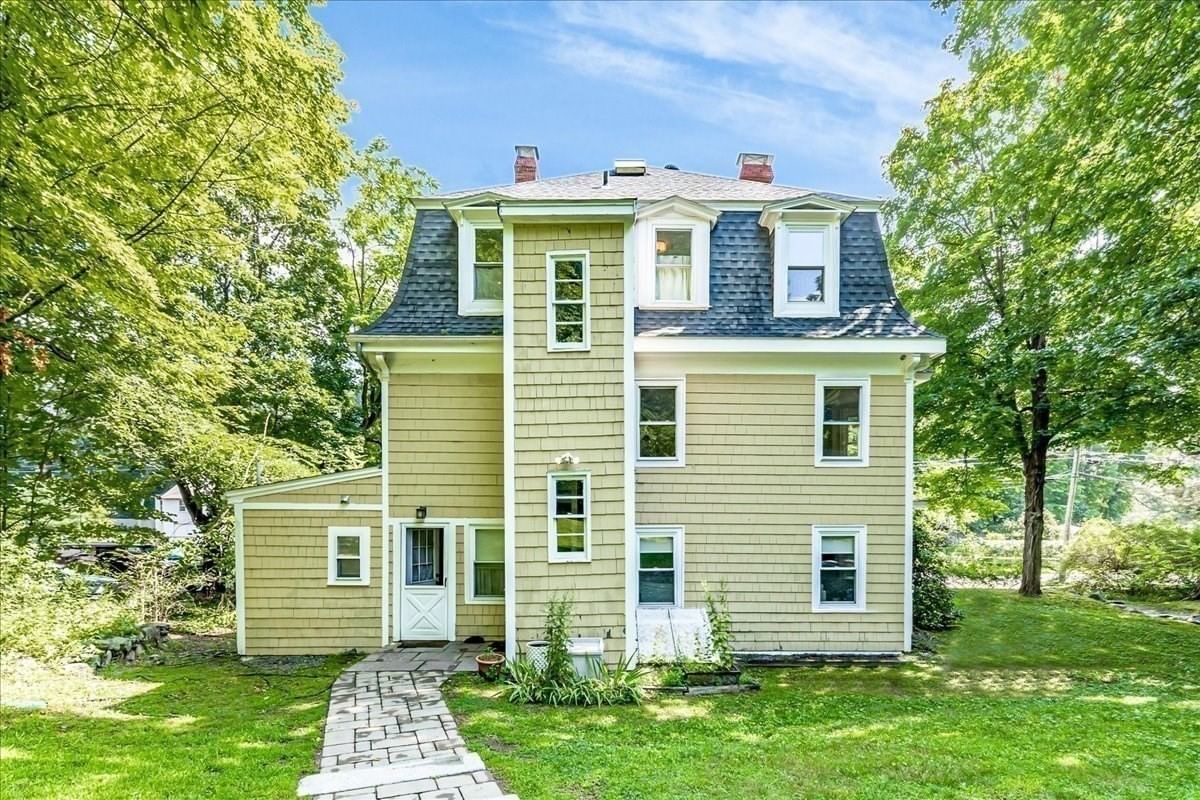 946 Bay Rd. #2 Hamilton — Photo 25 of 27