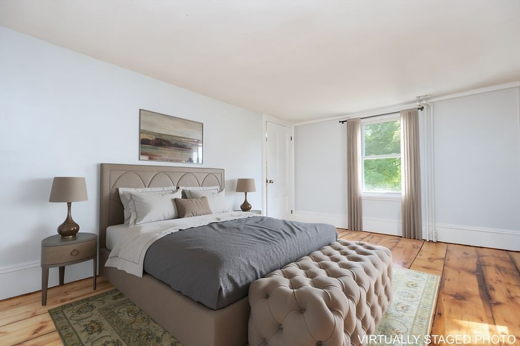 946 Bay Rd. #2 Hamilton — Photo 4 of 24