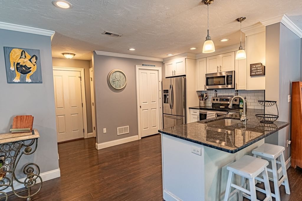 77 Riverside Dr #77, Lakeville, MA 02347 photo 2