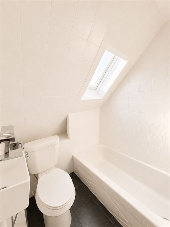 29 East Cottage Boston — Photo 30 of 33
