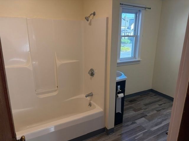 44-46 Starbird St, Lowell, MA 01854 photo 4