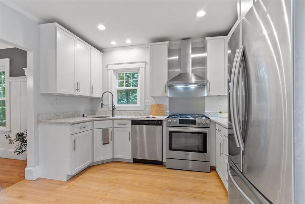 621 High St Medford — Photo 6 of 38
