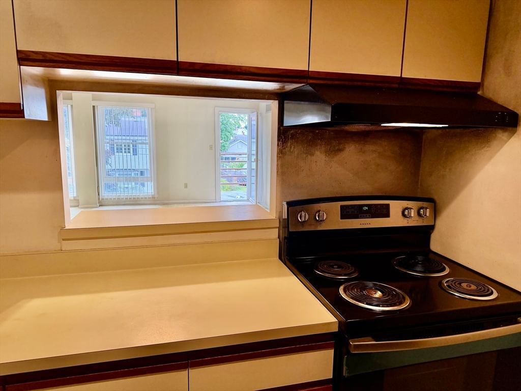 314 Riverside Avenue #304 Medford — Photo 8 of 38