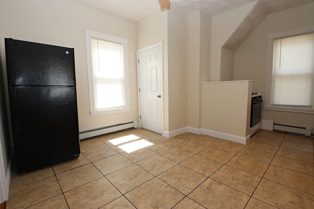 601 Lincoln Avenue Saugus — Photo 11 of 42