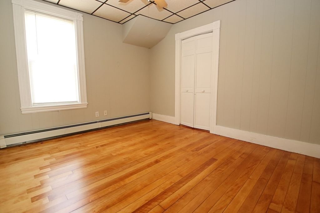 601 Lincoln Avenue Saugus — Photo 13 of 42
