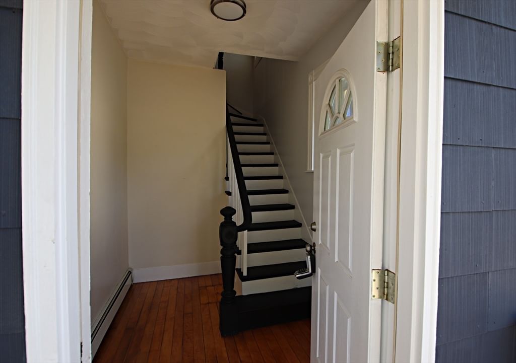 601 Lincoln Avenue Saugus — Photo 16 of 42